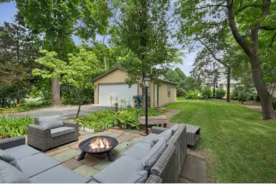 285 N Larch Avenue, Elmhurst, IL 60126 - Photo 20