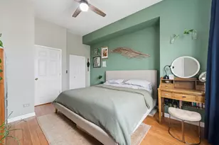 2607 N Hamlin Ave, Chicago, IL 60647 - Photo 16
