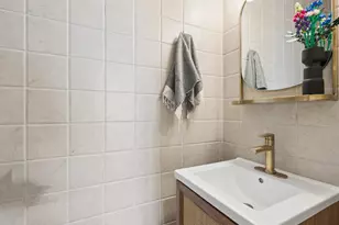 2607 N Hamlin Ave, Chicago, IL 60647 - Photo 12