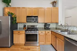 2607 N Hamlin Ave, Chicago, IL 60647 - Photo 8