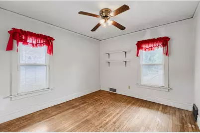 709 Center Street, Waukegan, IL 60085 - Photo 24