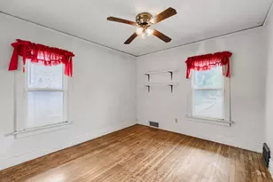709 Center St, Waukegan, IL 60085 - Photo 24