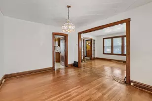 709 Center St, Waukegan, IL 60085 - Photo 16