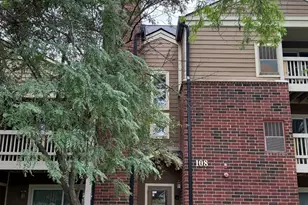 108 Glengarry Dr, Bloomingdale, IL 60108 - Photo 1