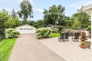 225 Coolidge Ave, Barrington, IL 60010 - Photo 4