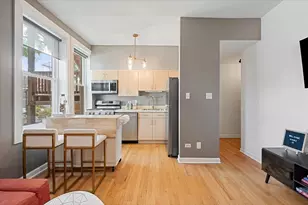 4053 N Sheridan Rd, Chicago, IL 60613 - Photo 4