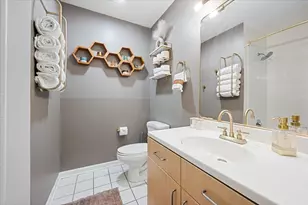 4053 N Sheridan Rd, Chicago, IL 60613 - Photo 10