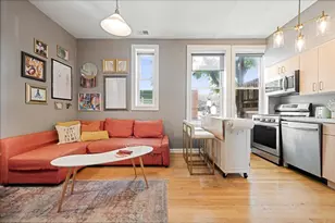 4053 N Sheridan Rd, Chicago, IL 60613 - Photo 2