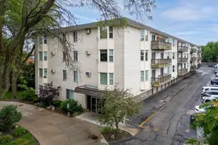8232 Niles Center Rd, Skokie, IL 60077 - Photo 2