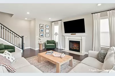 220 Hoffmann Drive, Buffalo Grove, IL 60089 - Photo 14