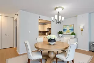 70 W Huron St, Chicago, IL 60654 - Photo 10