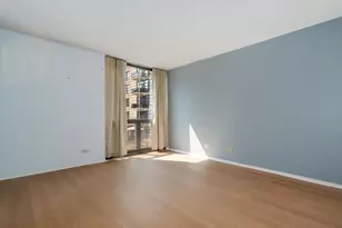 70 W Huron St, Chicago, IL 60654 - Photo 14