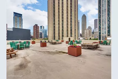 70 W Huron Street #605, Chicago, IL 60654 - Photo 18