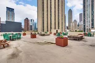70 W Huron St, Chicago, IL 60654 - Photo 18
