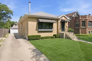940 N Oak Park Ave, Oak Park, IL 60302 - Photo 2