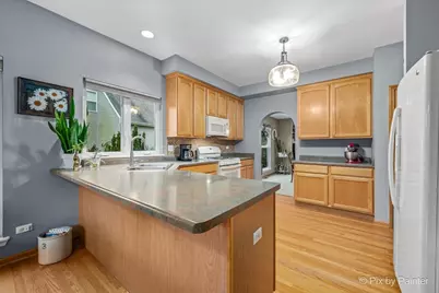 1173 Sandalwood Lane, Crystal Lake, IL 60014 - Photo 10