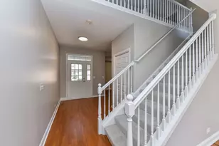 8426 Dawn Ln, Darien, IL 60561 - Photo 12