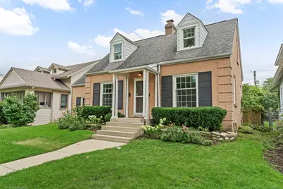 759 Laurel Avenue, Des Plaines, IL 60016 - Photo 2