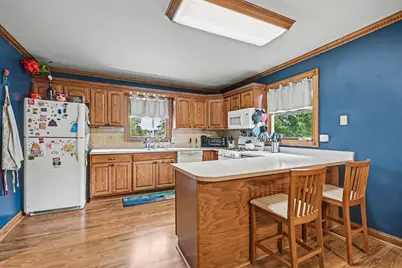 304 N Maple Street, Grant Park, IL 60940 - Photo 8