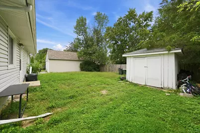 412 S State Street, Aurora, IL 60505 - Photo 26