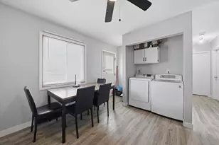 412 S State St, Aurora, IL 60505 - Photo 12