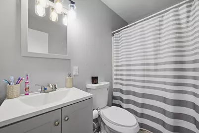 412 S State Street, Aurora, IL 60505 - Photo 16