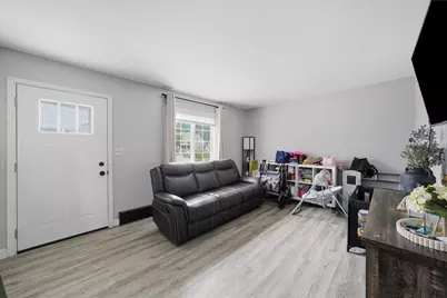 412 S State Street, Aurora, IL 60505 - Photo 6