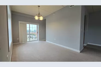 101 Pointe Drive #302, Northbrook, IL 60062 - Photo 6