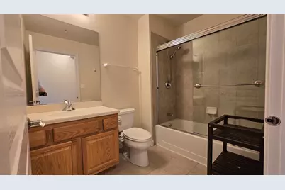 101 Pointe Drive #302, Northbrook, IL 60062 - Photo 14