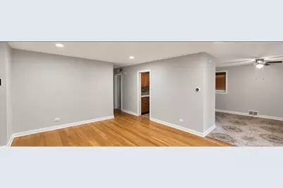 15111 Woodlawn Avenue, Dolton, IL 60419 - Photo 2
