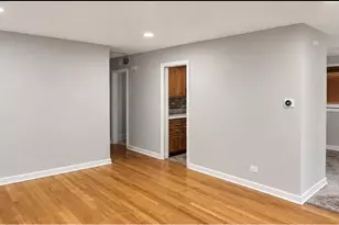 15111 Woodlawn Ave, Dolton, IL 60419 - Photo 2