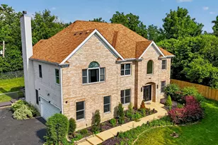 1685 Marion St, Roselle, IL 60172 - Photo 2