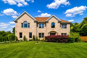 1685 Marion St, Roselle, IL 60172 - Photo 1