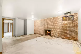 3S984 Oakland Ln, North Aurora, IL 60542 - Photo 14