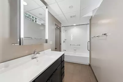 6829 S Constance Avenue, Chicago, IL 60649 - Photo 24