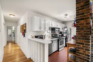 800 W George St, Chicago, IL 60657 - Photo 10