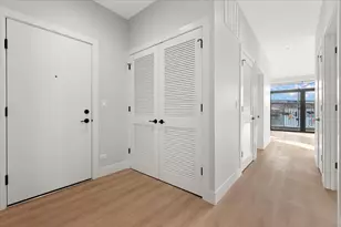 3953 W Dakin St, Chicago, IL 60618 - Photo 12
