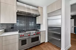 1600 S Prairie Ave, Chicago, IL 60616 - Photo 12