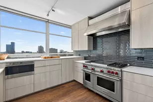 1600 S Prairie Ave, Chicago, IL 60616 - Photo 12