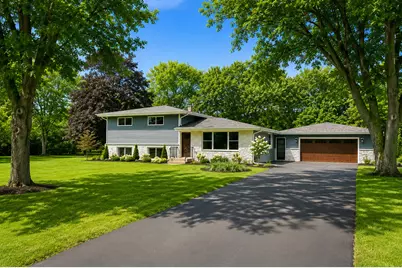 2257 Shannondale Drive, Green Oaks, IL 60048 - Photo 2