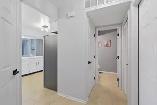 1729 Pebble Beach Ct, Hoffman Estates, IL 60169 - Photo 16