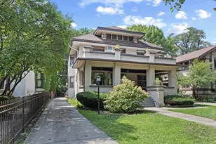 625 N Oak Park Ave, Oak Park, IL 60302 - Photo 2