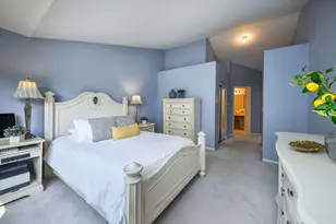 1004 Charlestowne Dr, West Chicago, IL 60185 - Photo 8