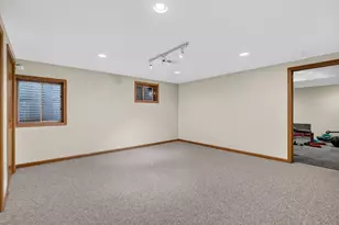 450 Ford Ln, Bartlett, IL 60103 - Photo 30