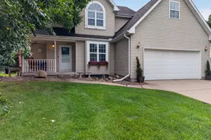 613 Magnolia Ln, Ottawa, IL 61350 - Photo 2