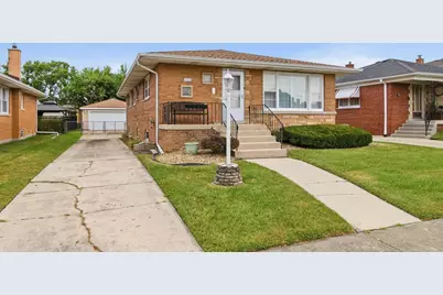 4524 W 100th Place, Oak Lawn, IL 60453 - Photo 2