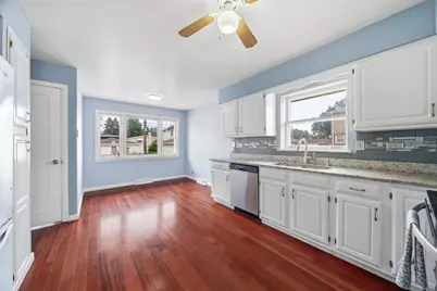 4524 W 100th Place, Oak Lawn, IL 60453 - Photo 8