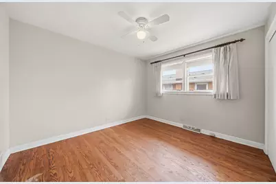 4524 W 100th Place, Oak Lawn, IL 60453 - Photo 12