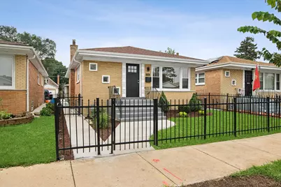 2121 W 71st Place, Chicago, IL 60636 - Photo 1