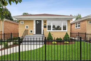 2121 W 71st Pl, Chicago, IL 60636 - Photo 2